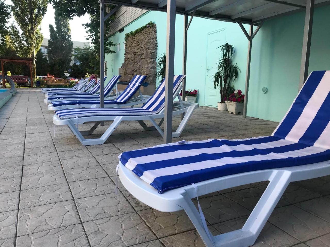 Dolce Vita Resort Hotel Zaliznyi Port Esterno foto